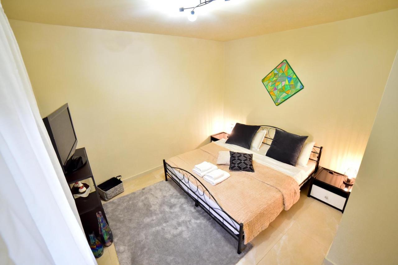 Flh - A&M Central Studio Apartment Sibiu Exterior photo